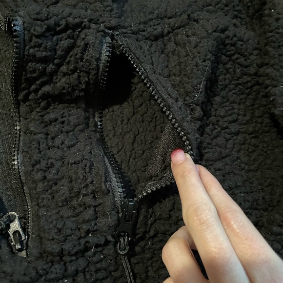 Black No Boundaries Sherpa Pullover - Picture 5 of 10